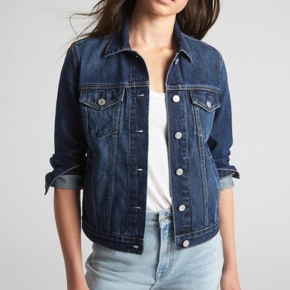 Gap denim jacket, medium wash size S adult